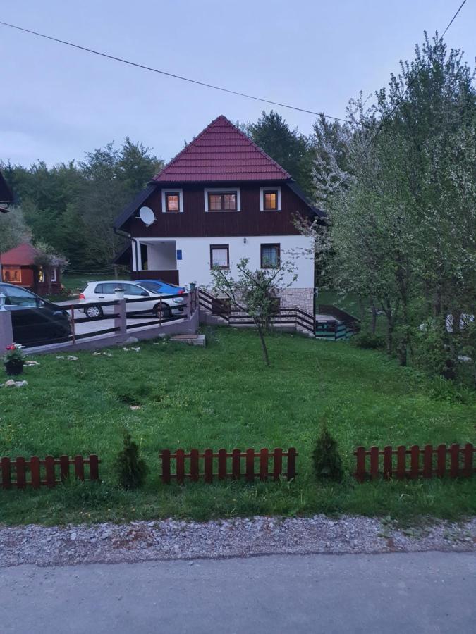 Guest House Wolf II Плитвицька Єзера Екстер'єр фото
