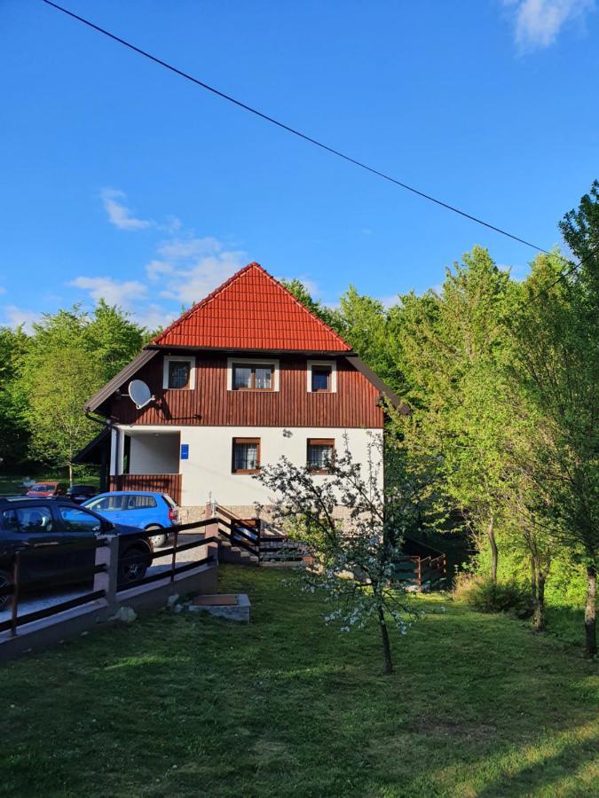 Guest House Wolf II Плитвицька Єзера Екстер'єр фото