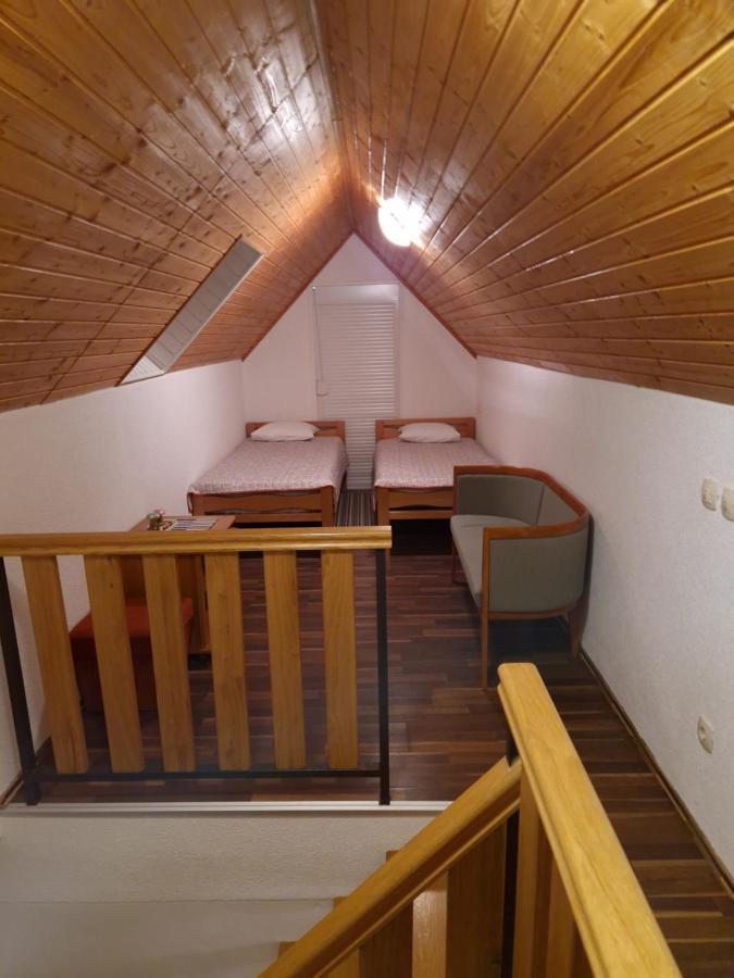 Guest House Wolf II Плитвицька Єзера Екстер'єр фото